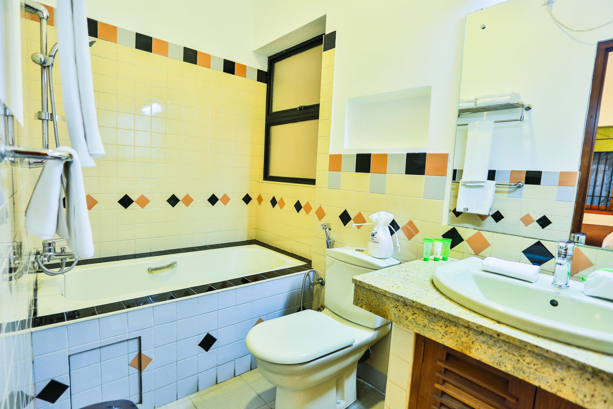 The Austin Residence By Unique Hotels Colombo Esterno foto
